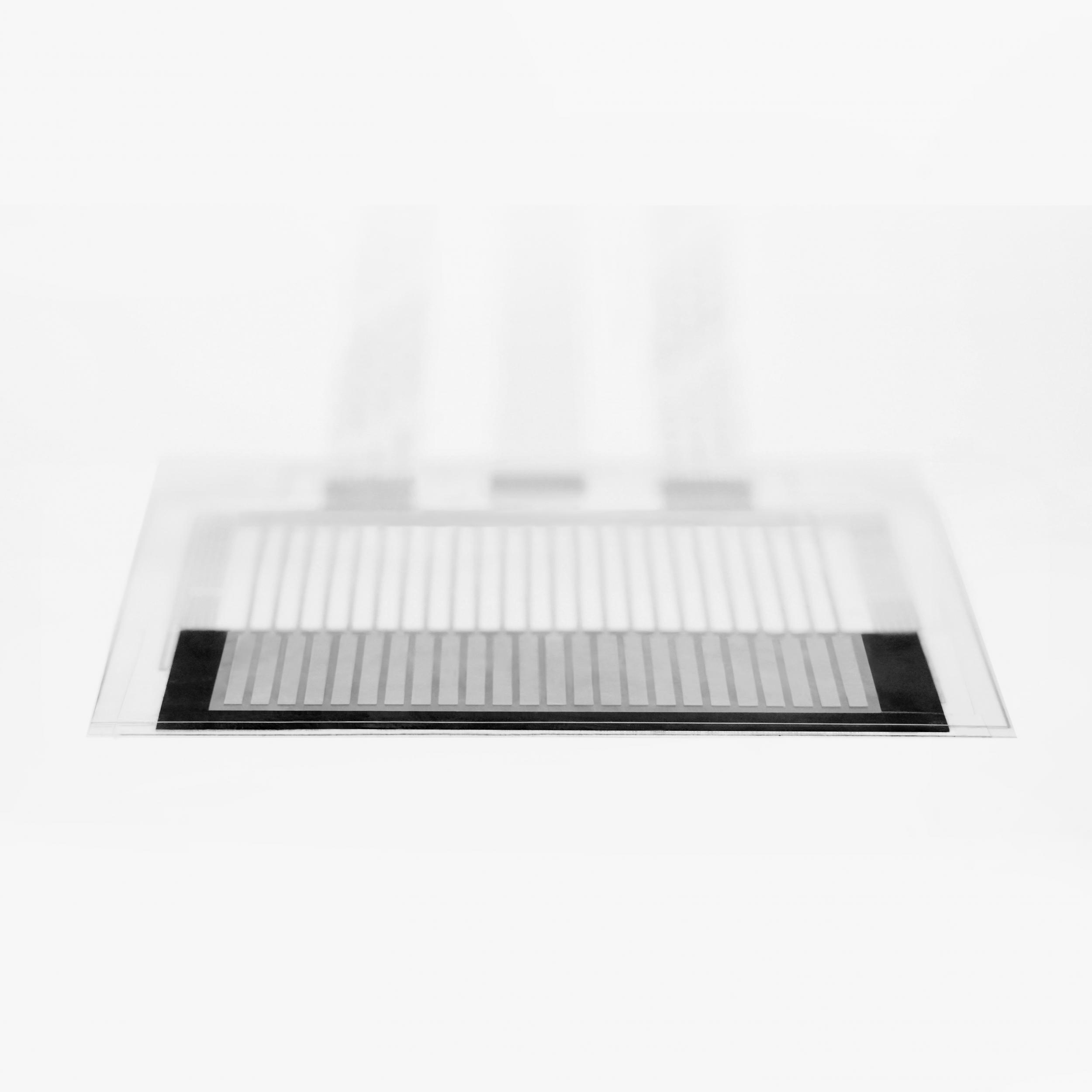 Thin-film distance sensor